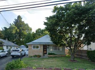 836 Jenkintown Rd, Elkins Park, PA 19027
