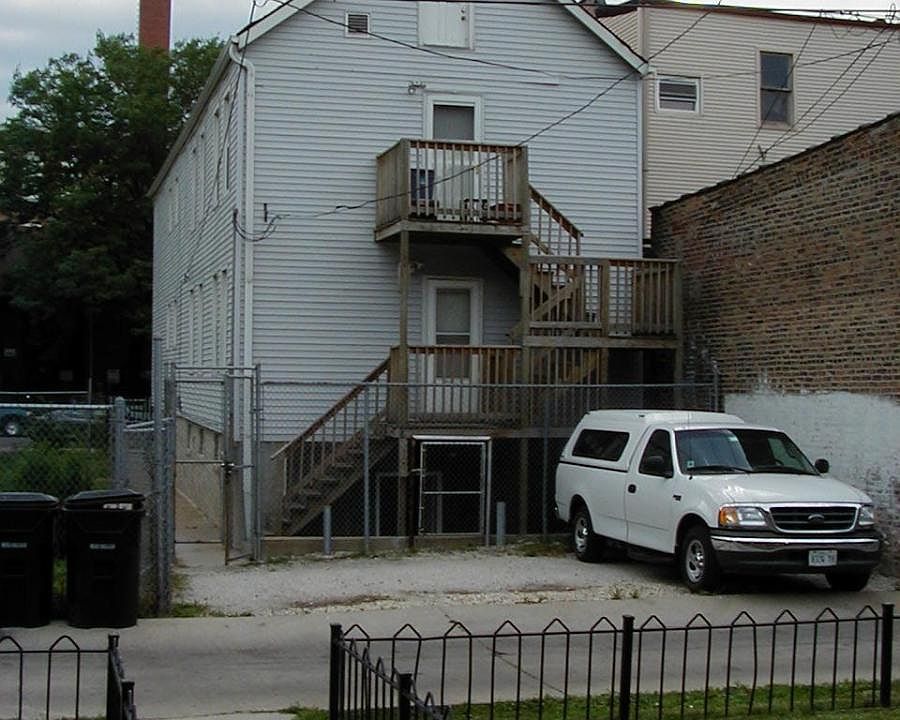 745 N Throop Rear