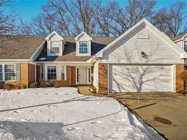 421 W Reserve Dr #82, Cuyahoga Falls, OH 44223