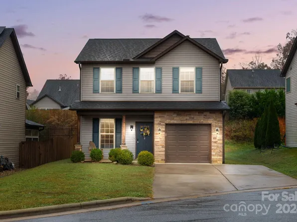 70 Mallard Run Dr, Arden, NC 28704