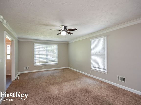 3rd image of 1179 Leslie Pl
