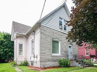 1844 23rd St, Rock Island, IL 61201