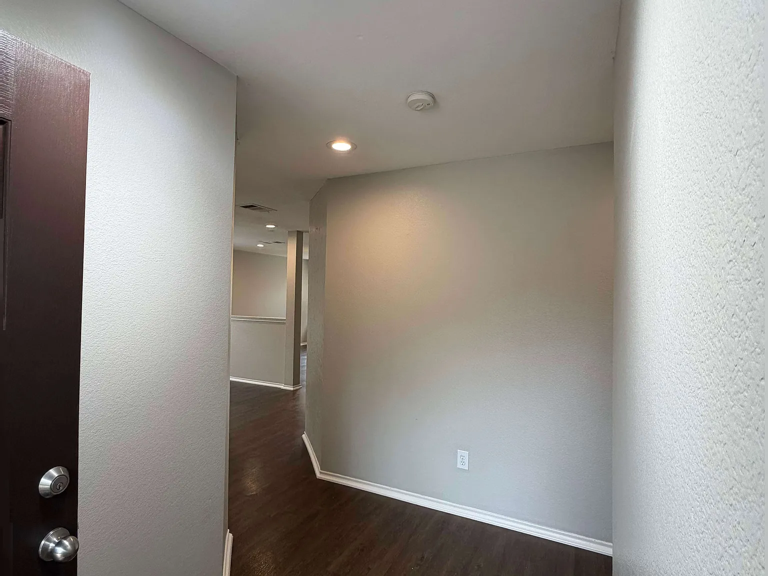 3 bed, 1475 sqft, $2,200 — Photo 2