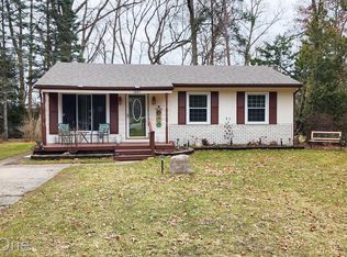 1667 Birchton St, Commerce Township, MI 48382