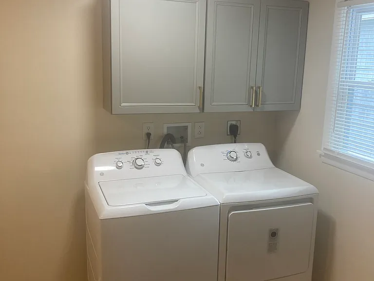 315-17 Fellows Ave #2 — Photo 3