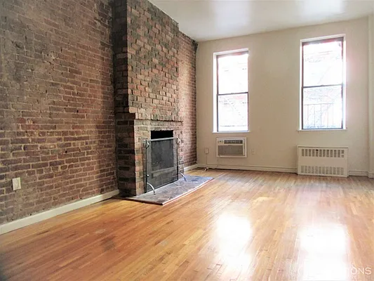 Rented by City Connections Realty | media 7