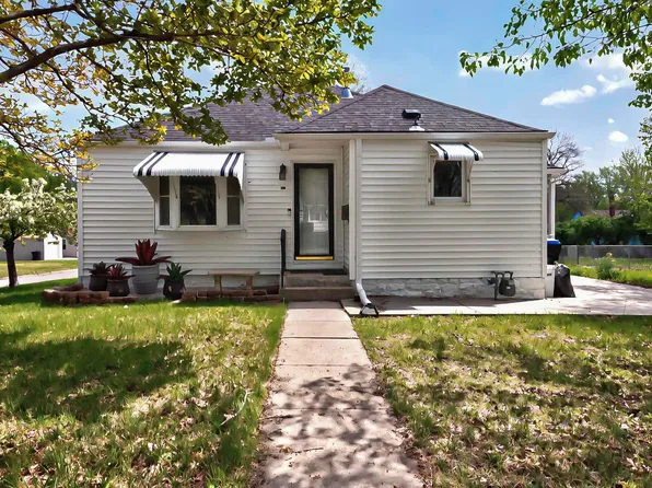 902 SW Frazier Ave, Topeka, KS 66606