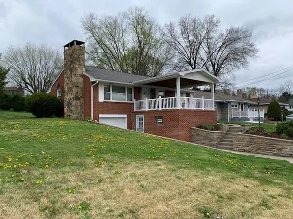 Sweeney Dr, Belle Vernon, PA 15012