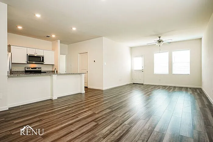 1604 Ancer Way — Photo 6