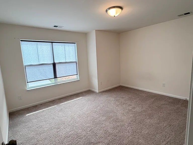 804 Omni Ct — Photo 11