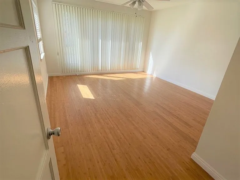 5703 Silva St #5703 — Photo 13