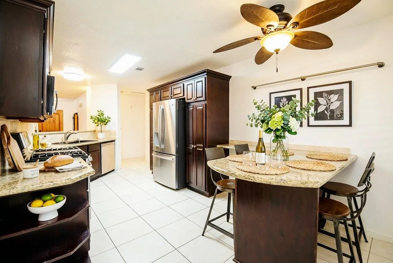 3 bed, 2.0 bath, 1680 sqft, $1,900 — Photo 4