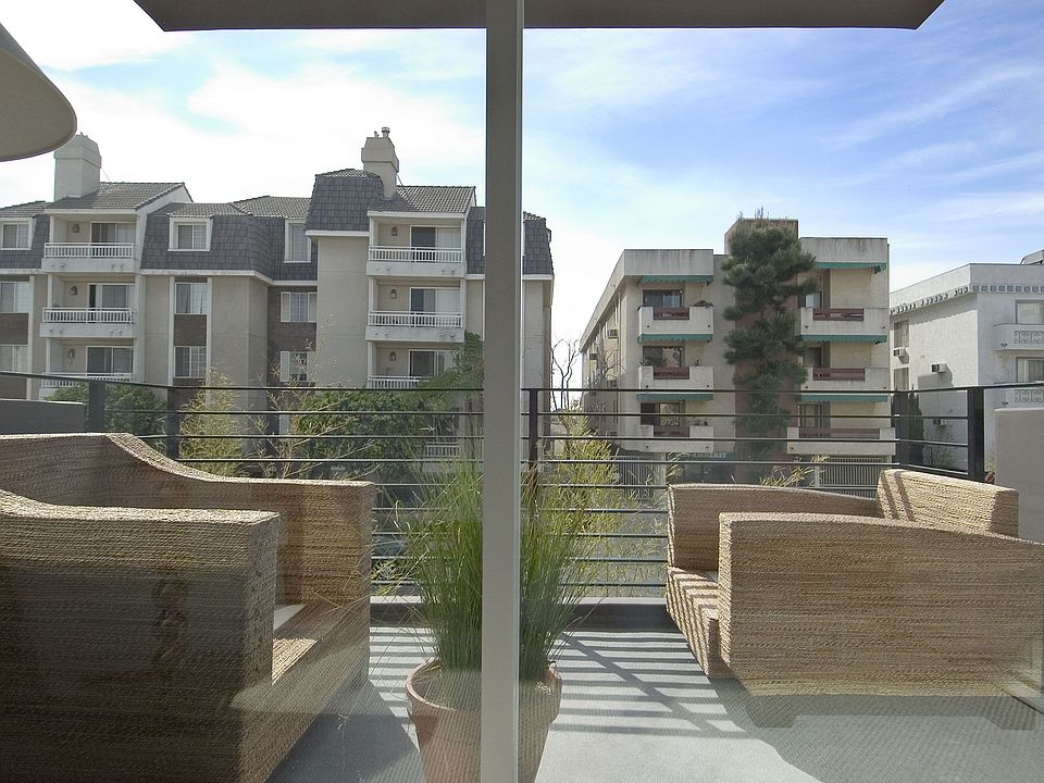 1st image of 1540 Amherst Ave APT Ph1