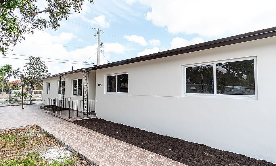 1st image of 1465 NW 34th Ave
