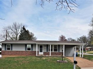 2810 Redstone Dr, Saint Louis, MO
