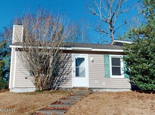 109 Hickory Grove Dr, Jacksonville, NC 28546