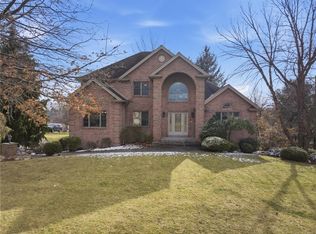 1000 Fawn Valley Dr, Canonsburg, PA 15317