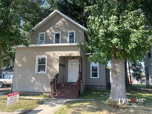 612 W 11th St | Tenant Pays Electric Only Photo 1