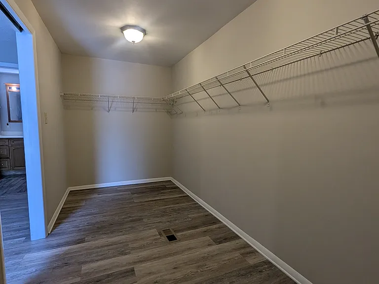 6521 Cadbury Dr — Photo 13