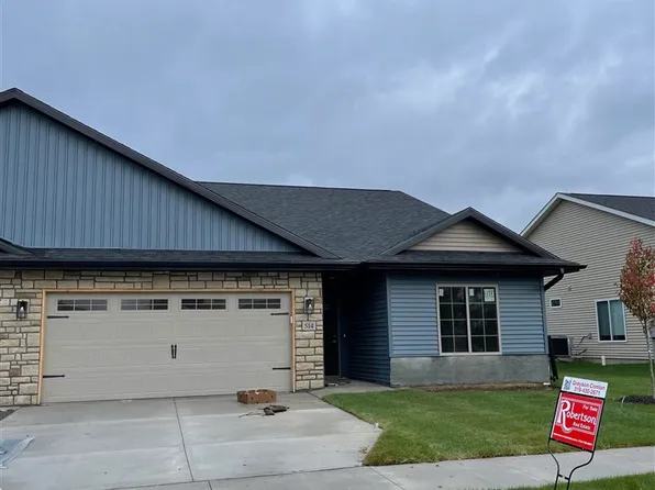 406 Elizabeth Ln, Tiffin, IA 52340