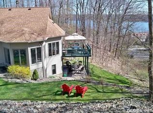 70 Peaceful Trl, Rochester, NY 14609