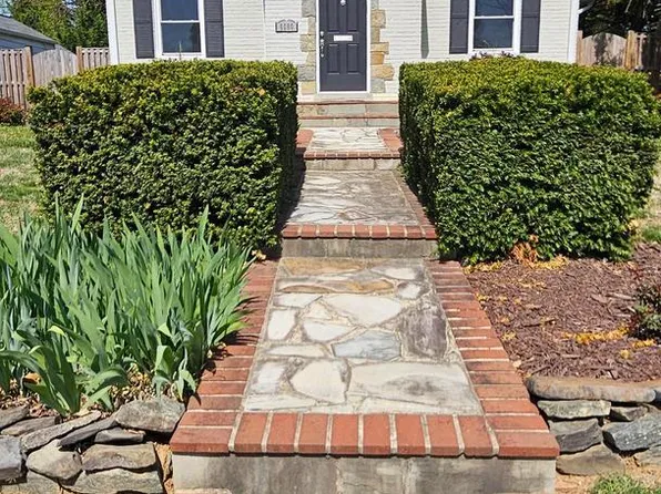 6060 Wooten Dr, Falls Church, VA 22044