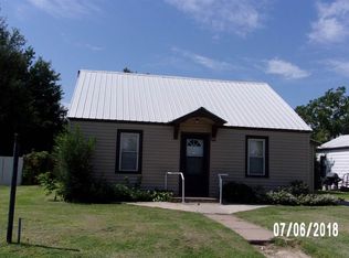 313 NW 4th St, Laverne, OK 73848