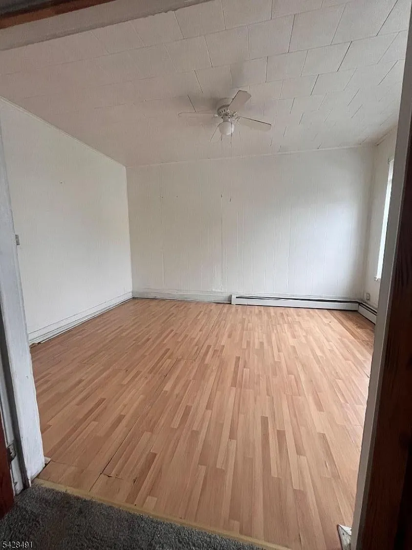 2 bed, 1.0 bath, $2,000 — Photo 4