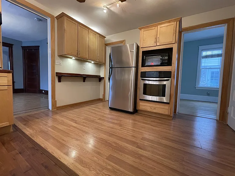 801 University Ave NE — Photo 9