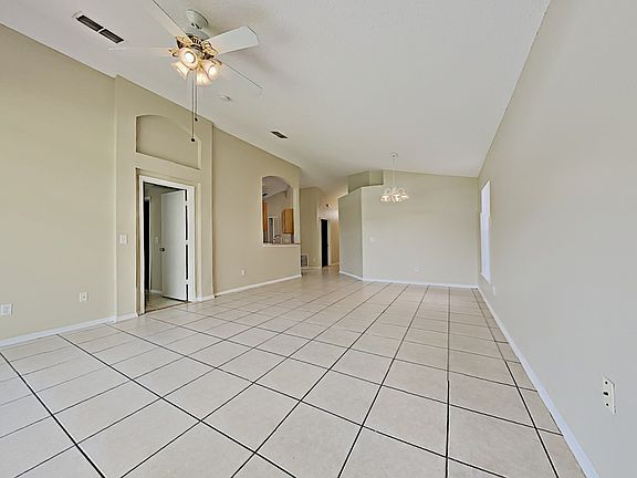 3rd image of 13205 Glenbarrow Ct