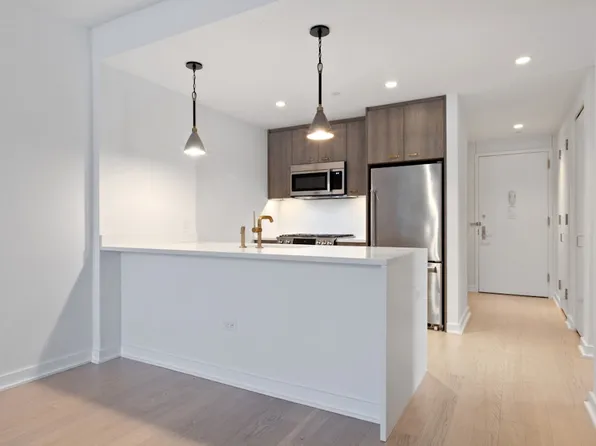 515 West 38th Street image 11 of 27