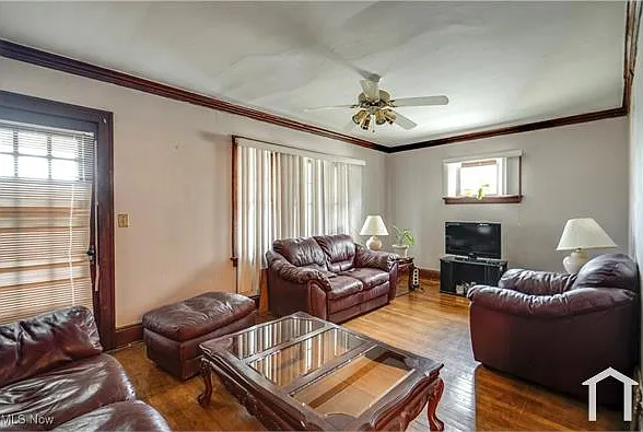 14300 Darwin Ave — Photo 2