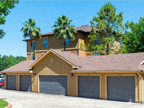 Estancia Detached Garages