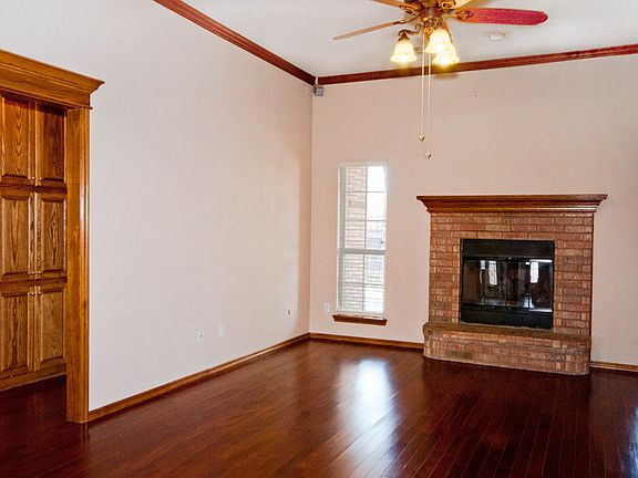 4th image of 617 N Chisholm Trail Way
