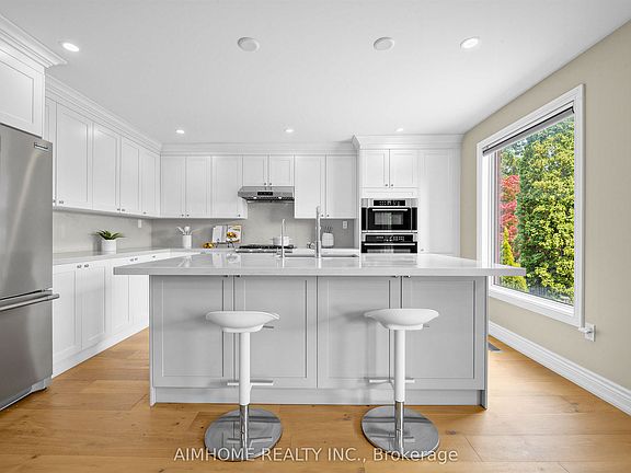 5th image of 68 Aitken Cir