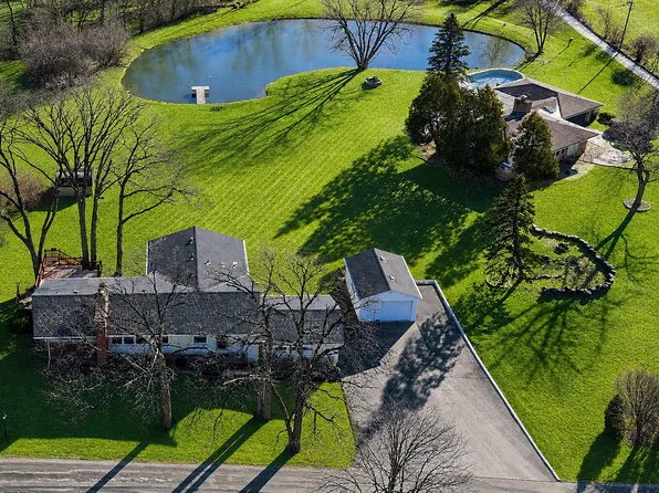 13 Riegel Oaks Ln, Homewood, IL 60430