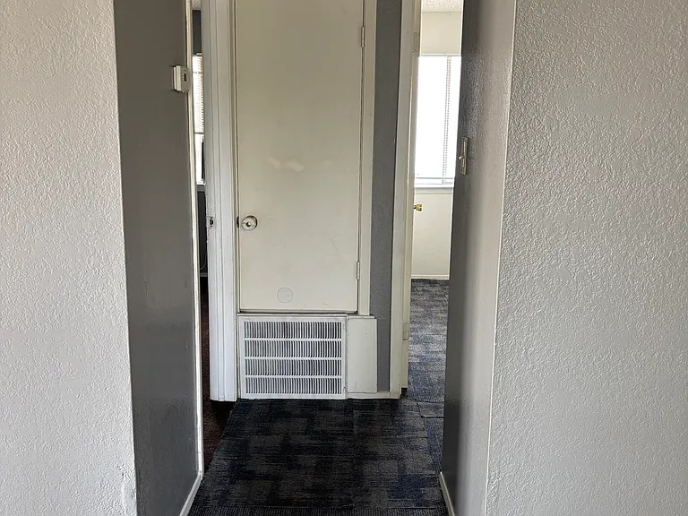 4900 Merritt Cir #Z — Photo 20