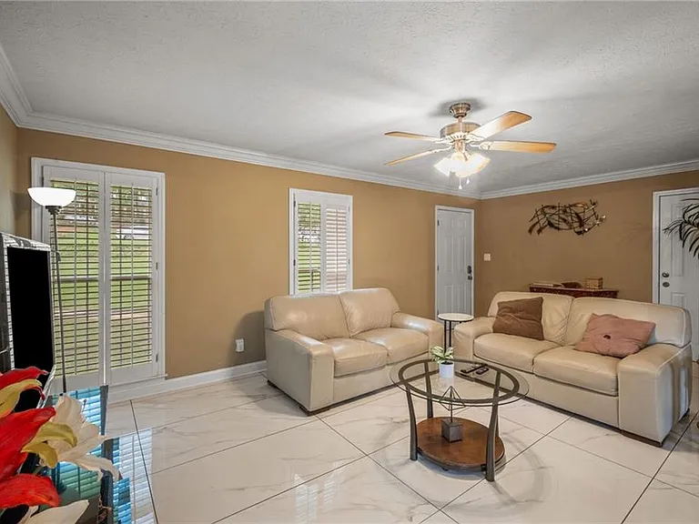 4839 Lehigh Dr — Photo 11