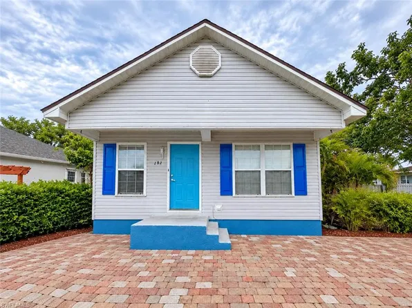 182 Leawood Cir, Naples, FL 34104