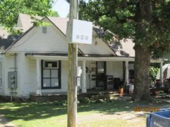 215 N Wright St, Siloam Springs, AR 72761