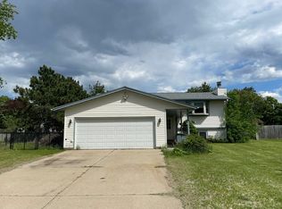 9373 Hamlet Ave S, Cottage Grove, MN 55016