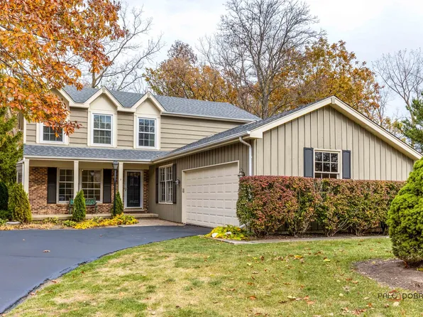 16 Whitby Ct, Lincolnshire, IL 60069