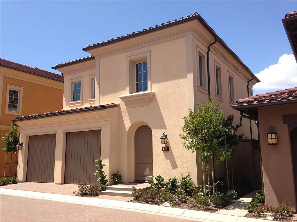 3 bed, 2.5 bath, 1713 sqft, $5,500 — Photo 1