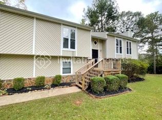 9082 Green Pine Ct, Douglasville, GA 30134