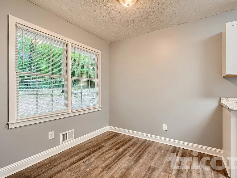 847 Raintree Way SE — Photo 8