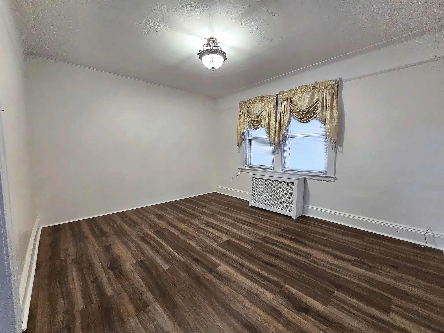 1 bed, $2,200 — Photo 2