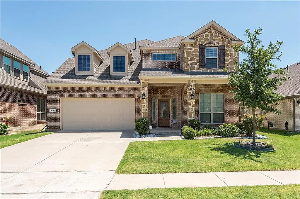 4 bed, 3.5 bath, 3725 sqft, $3,100 — Photo 3