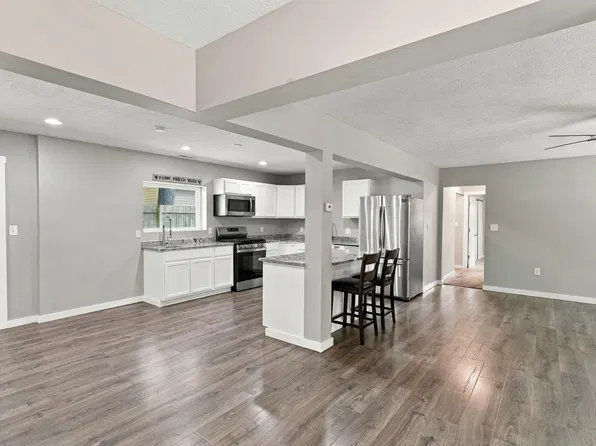 88 S 31st St, Newark, OH 43055