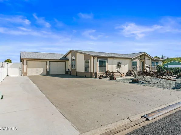 6819 Manor Way, Yakima, WA 98908