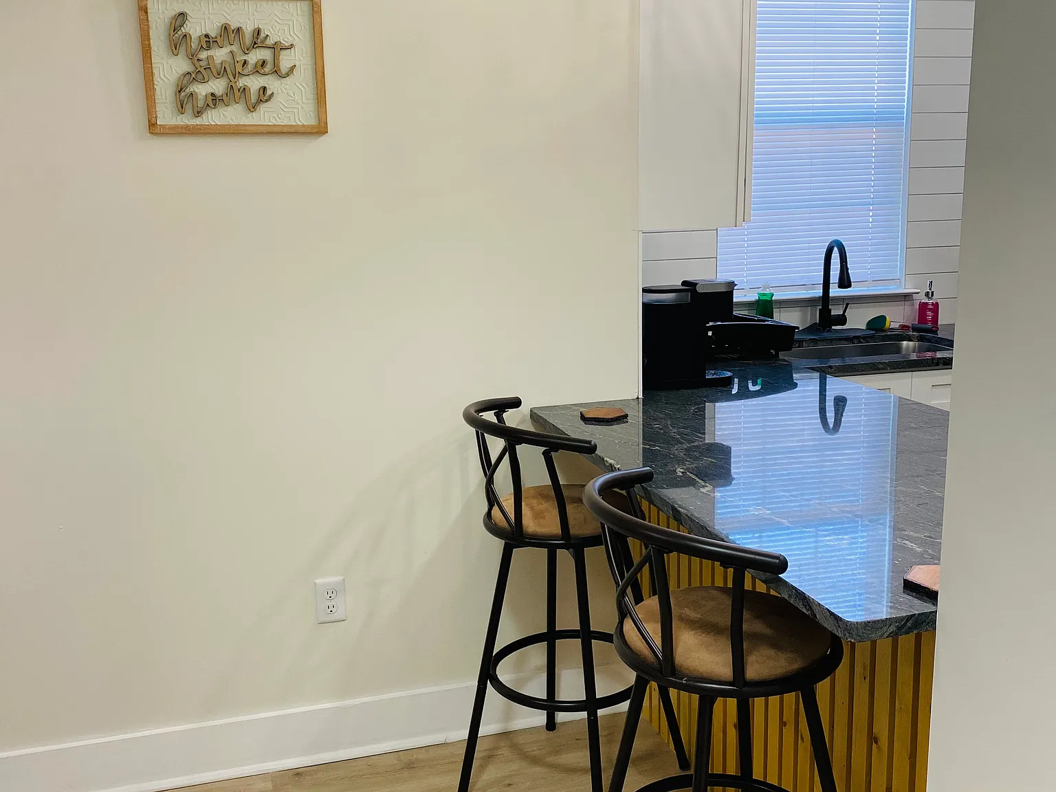 1 bed, 600 sqft, $1,600 — Photo 3